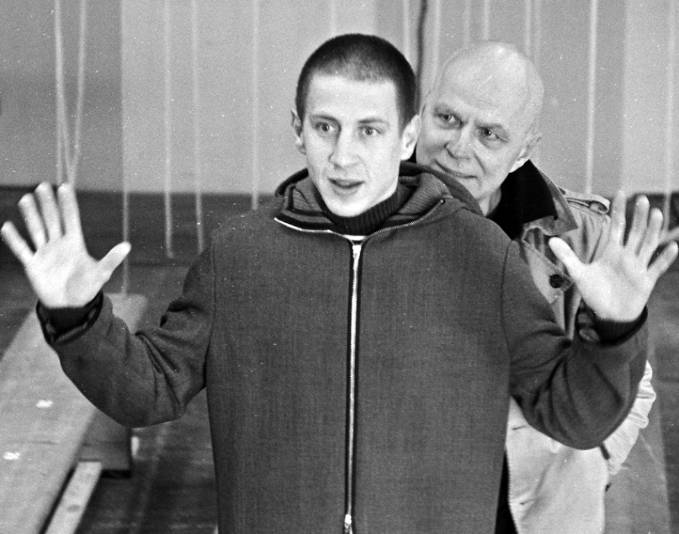„Katedros“ repeticijos vyksta ir dekoracijų dirbtuvėse, ir Arkikatedros varpinės bokšte