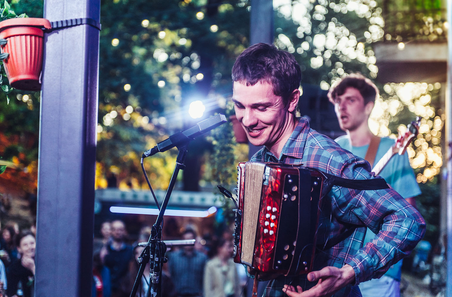 „Tilto namų“ festivalis persikėlė į radijo eterį
