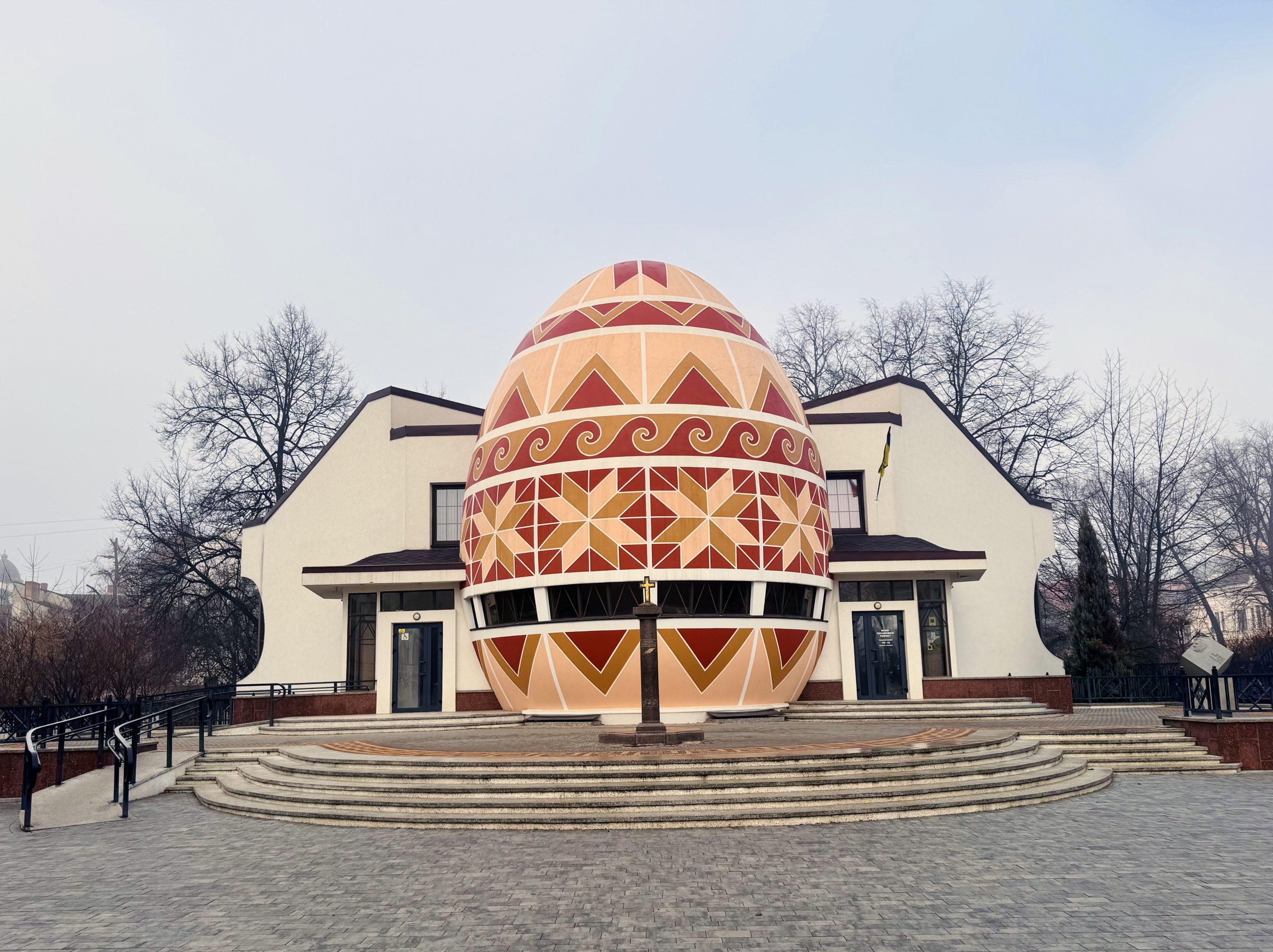 Ketvirtas laiškas iš Ukrainos apie mūzas, Čiurlionį ir Kalėdų eglutę